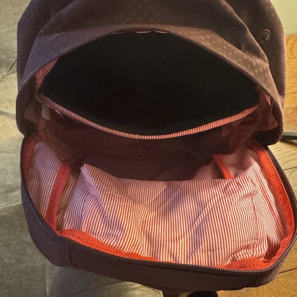 Herschel Supply Co. Pop Quiz Maroon Backpack - Picture 5 of 10